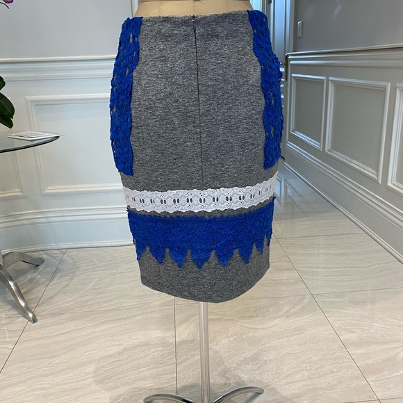 Lace skirt - Picture 2 of 3